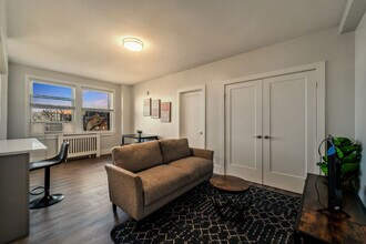 4247 Locust St in Philadelphia, PA - Building Photo - Building Photo