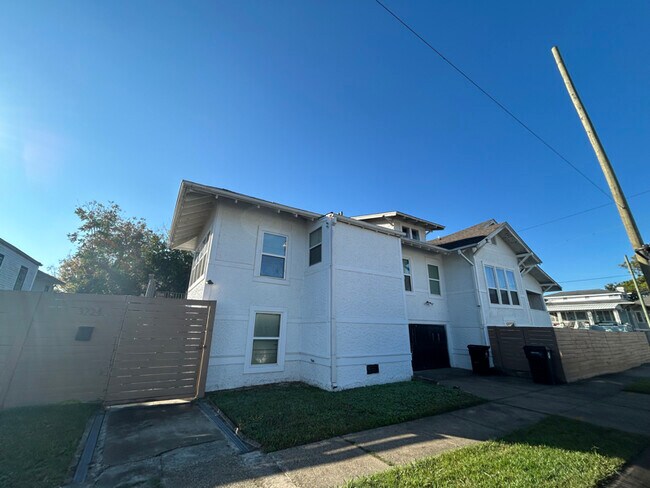 3724 S Liberty St in New Orleans, LA - Foto de edificio - Building Photo