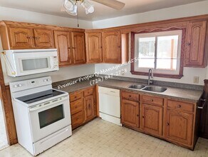 5684 Sandy Lake Polk Rd in Sandy Lake, PA - Building Photo - Building Photo