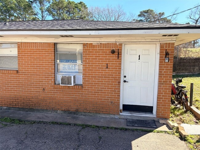 property at 2809 Sam Houston Ave