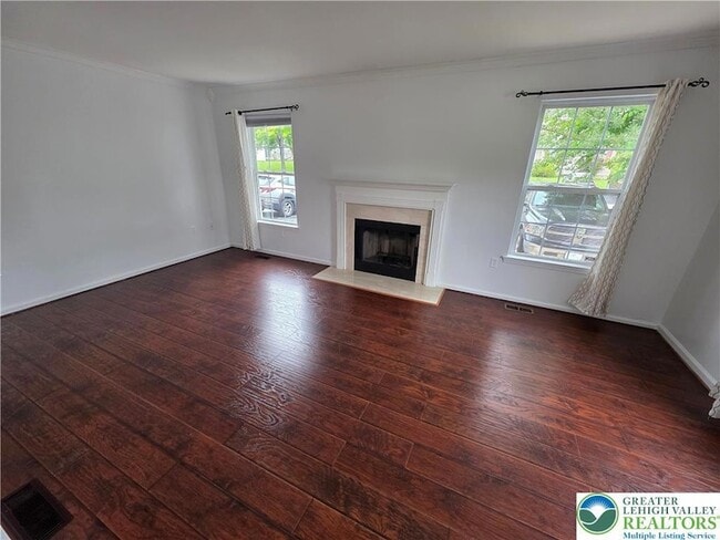 965 Ramblewood Ln in Freemansburg, PA - Building Photo - Building Photo