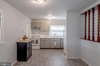 9 Bloomfield Ln in Willingboro, NJ - Building Photo - Building Photo