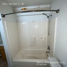 2021 3rd Ave S in Minneapolis, MN - Building Photo - Building Photo