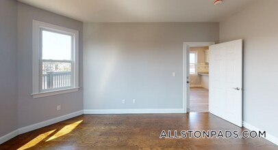 17 Harvard Ter in Boston, MA - Building Photo - Building Photo