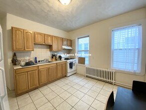 34 Elder St, Unit 2 in Boston, MA - Building Photo - Building Photo