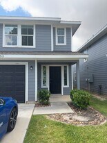 505 Hines Ave in Willis, TX - Building Photo