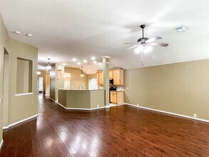 4914 Surrey Park Cir in Katy, TX - Building Photo - Building Photo