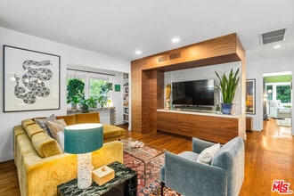 10275 Oletha Ln in Los Angeles, CA - Building Photo - Building Photo