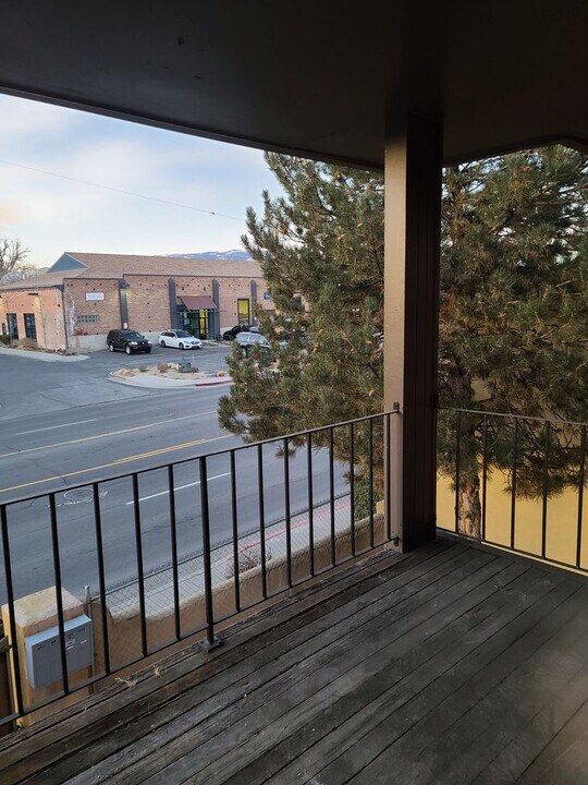 805 Ryland St-Unit -1 in Reno, NV - Building Photo