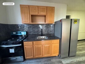 835 Lenox Rd in Brooklyn, NY - Building Photo