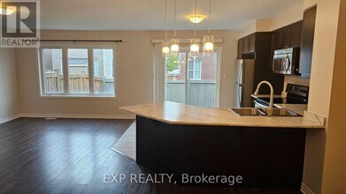 345 Gooding Cres in Milton, ON - Building Photo - Building Photo