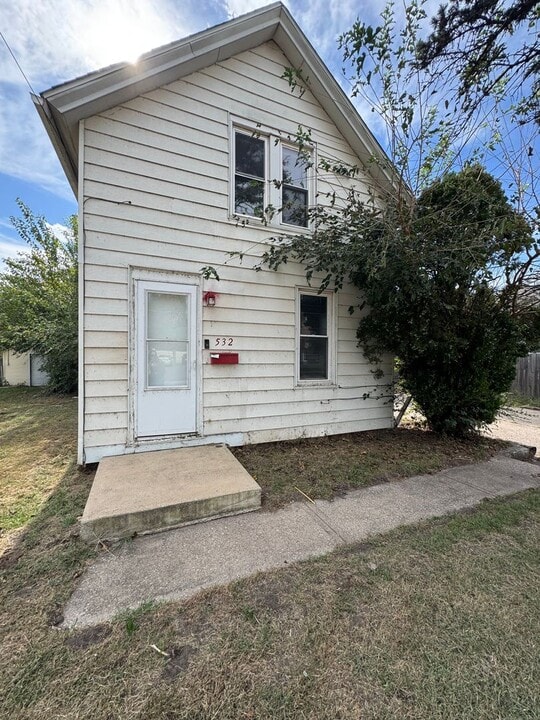 532 21st Ave in Rock Island, IL - Building Photo