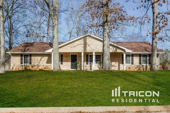 property at 1631 Quail Run SW