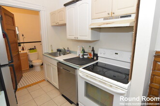 847 Beacon St, Unit 2 in Boston, MA - Building Photo - Building Photo