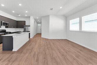 16931 Tulip Row Ln in Cypress, TX - Building Photo - Building Photo