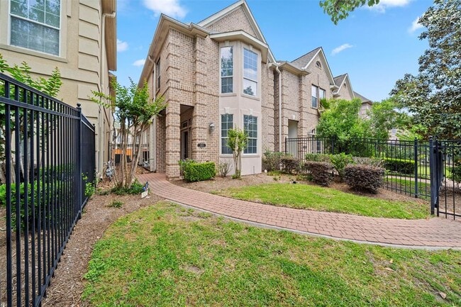 property at 13611 Brookbluff Ln