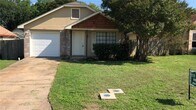 1011 Greenbriar Loop