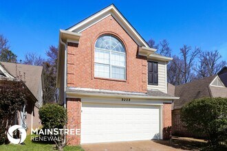 9208 Lazzini Cove in Cordova, TN - Foto de edificio - Building Photo