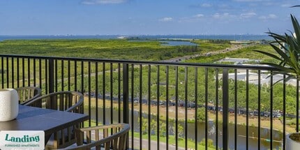 221 Main St N in St. Petersburg, FL - Building Photo - Building Photo