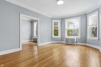 7608 S Saginaw Ave in Chicago, IL - Foto de edificio - Building Photo