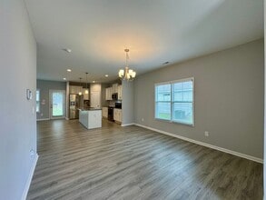 808 N Jackson St in Raeford, NC - Building Photo - Building Photo