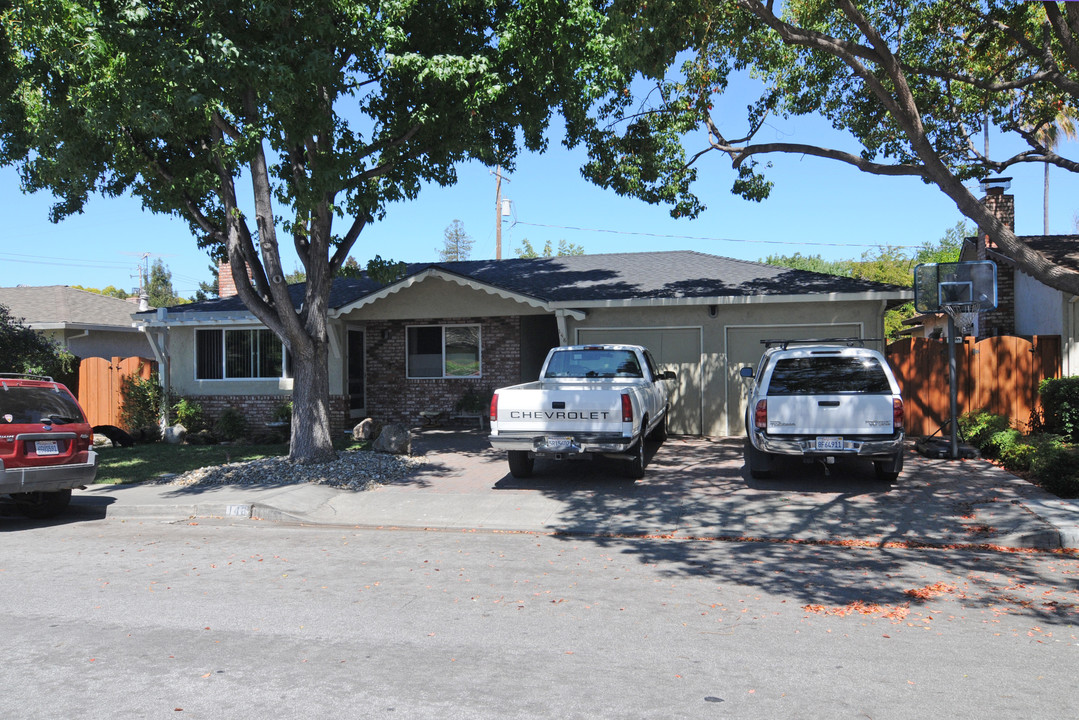 148 A,B Mercy St in Mountain View, CA - Building Photo