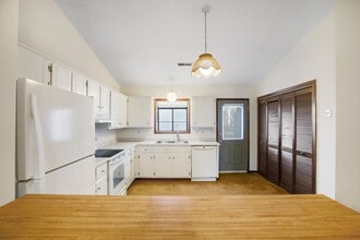 205 Corey Ct in Jacksonville, NC - Building Photo - Building Photo