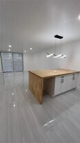9686 Fontainebleau Blvd, Unit 205 in Miami, FL - Building Photo