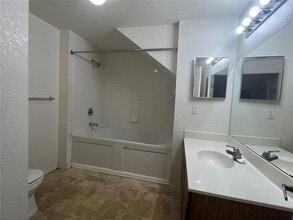4550 Jona Free Ln in Kissimmee, FL - Building Photo - Building Photo
