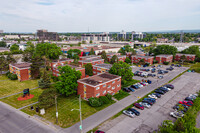 Westview in Ottawa, ON - Building Photo - Building Photo