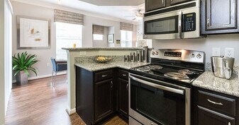 2701 Dunvale Rd in Houston, TX - Building Photo