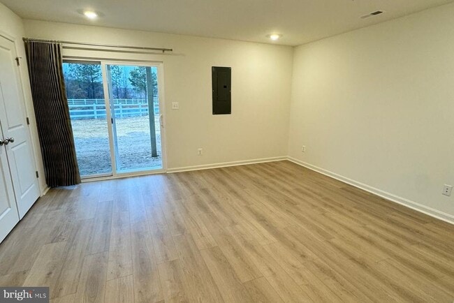 property at 2543 Westwind Blvd