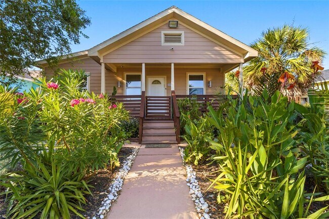 5324 Avenue R in Galveston, TX - Building Photo - Building Photo