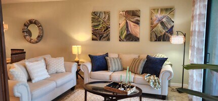17006 Vardon Ter, Unit 104 in Bradenton, FL - Building Photo - Building Photo