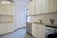 75 St Nicholas Pl in New York, NY - Building Photo - Building Photo