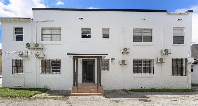 property at 850 NW 2nd St