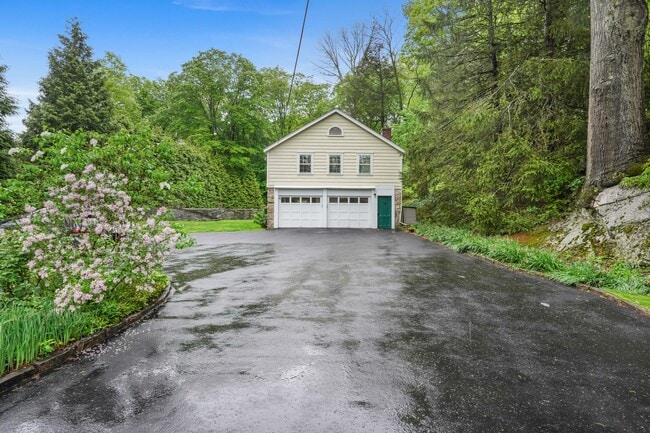 property at 321 Riversville Rd