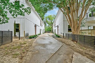 1109 W Annie St in Austin, TX - Building Photo - Building Photo