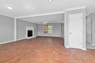 302 Altavista Loop in Jacksonville, NC - Building Photo - Building Photo