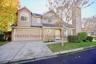 134 Ignacio Valley Cir in Novato, CA - Building Photo - Building Photo