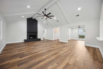 7907 12 Fairway Ln in Atascocita, TX - Foto de edificio - Building Photo
