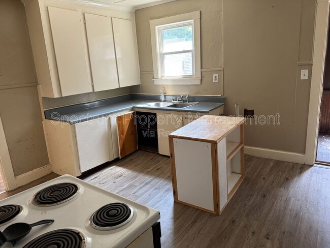property at 18 King St