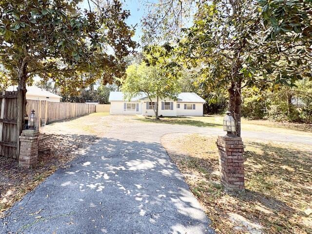 4254 Lancaster Dr in Niceville, FL - Building Photo - Building Photo