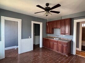 2393 Main St, Unit 3 in Bridgeport, CT - Building Photo