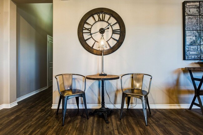 property at 1508 Texas Ave S