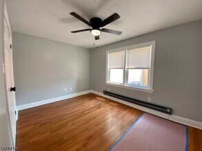 30 Chestnut Ave in Irvington, NJ - Building Photo - Building Photo