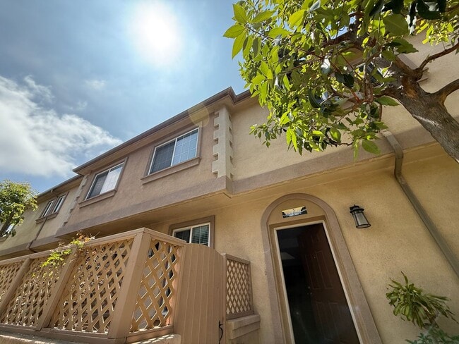 property at 1419 Lomita Blvd