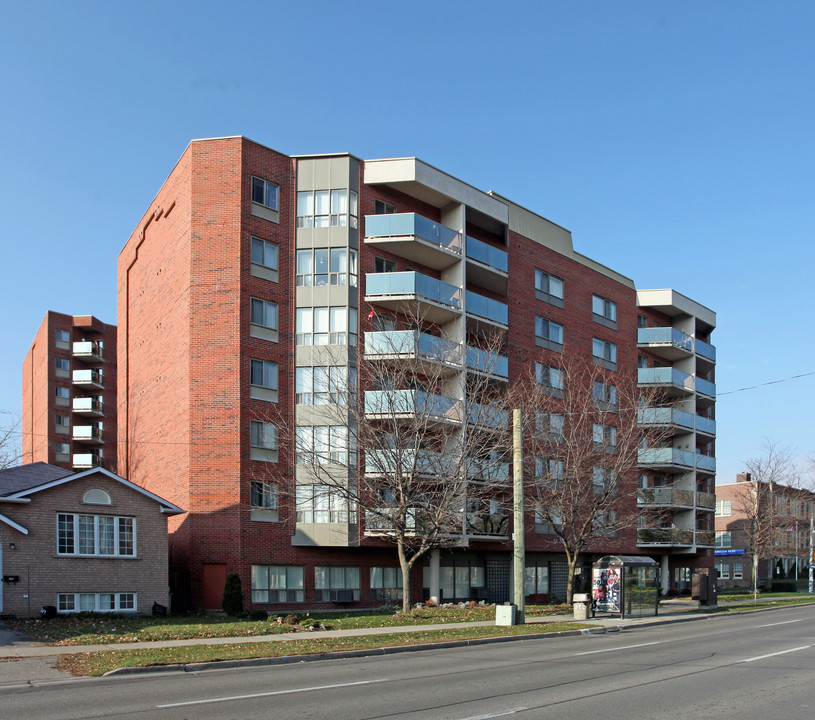 Sunrise Place Co-op in Oshawa, ON - Building Photo