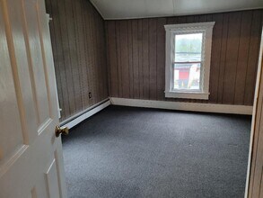 44 Orange Ave in Walden, NY - Building Photo - Building Photo