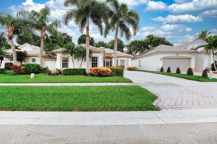 7512 Eagle Point Dr in Delray Beach, FL - Building Photo